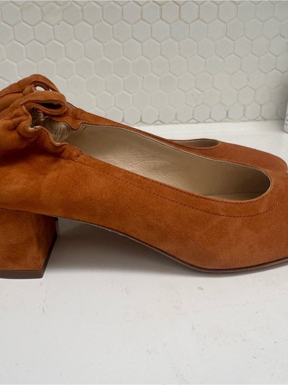 Everlane Cognac Suede Block Heel Pumps Made in Italy - Picture 11 of 16